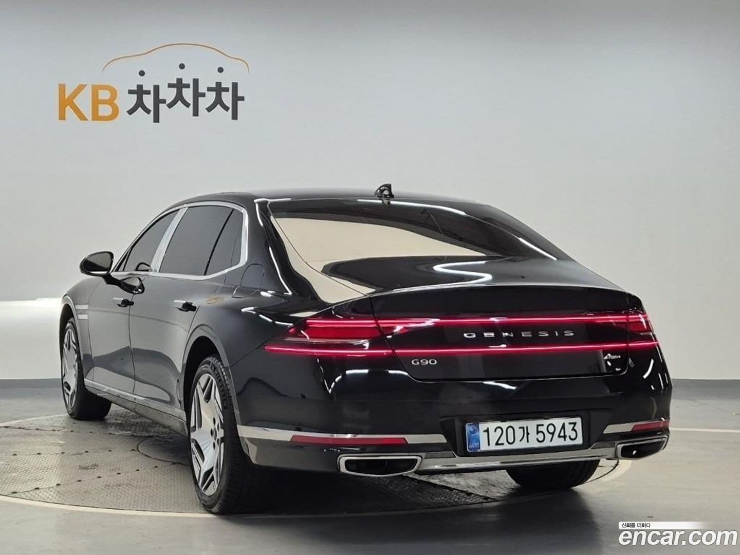 Main__Slider__Photo:G90 Genesis 2022.6-0
