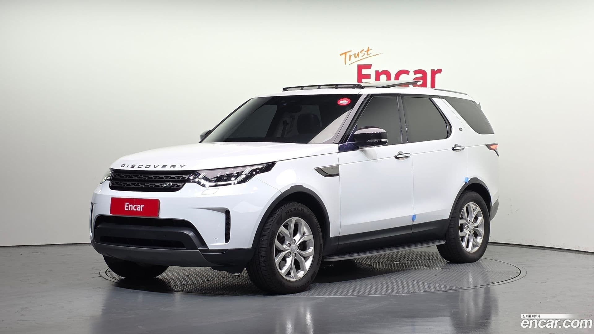 Main__Slider__Photo:Discovery Land Rover 2018.8-0