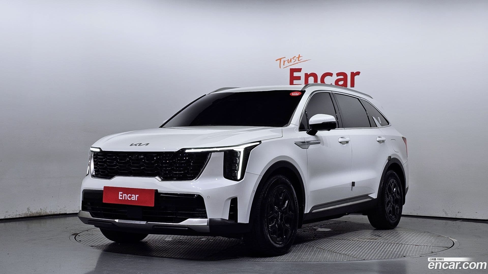 Main__Slider__Photo:Sorento Kia 2023.8-0
