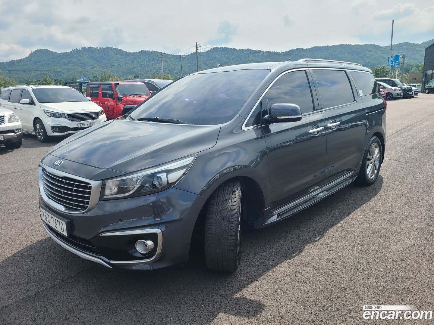 Main__Slider__Photo:Canival Kia 2015.3-0