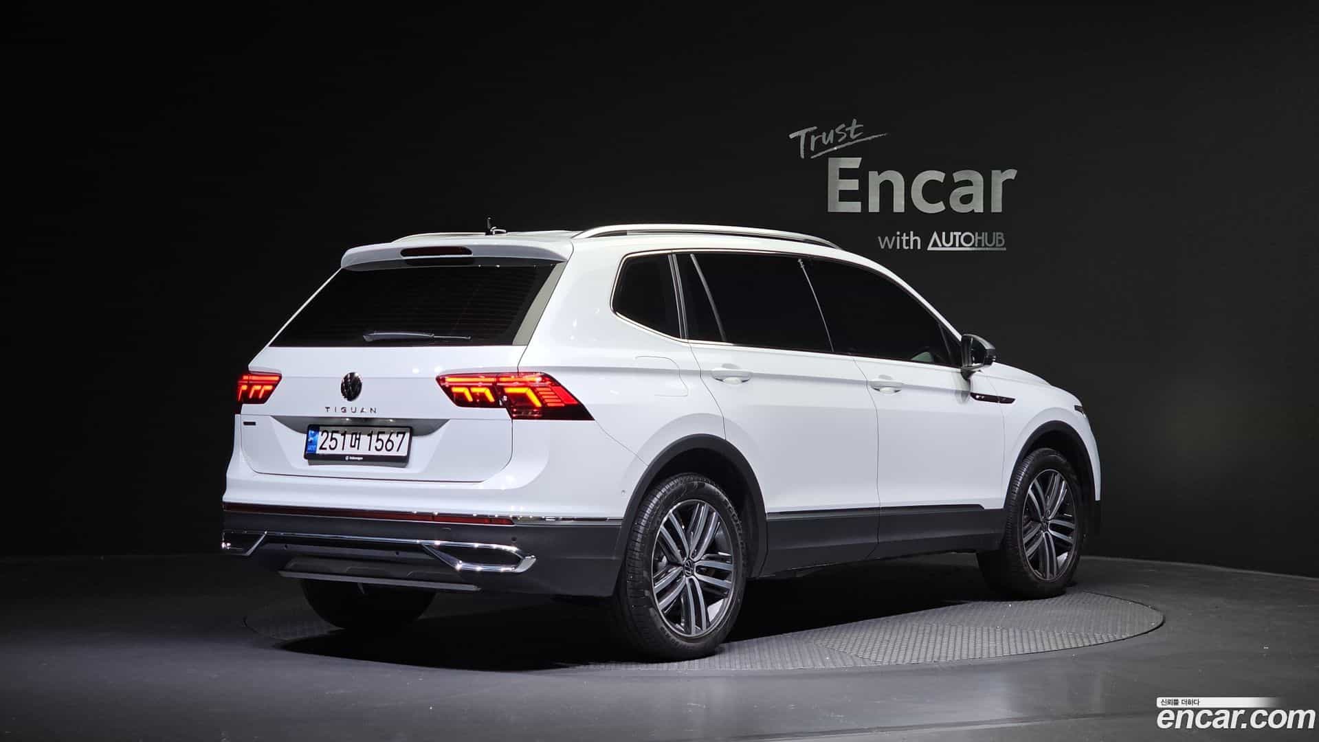 Tiguan Volkswagen 2022.7-OUTER-002
