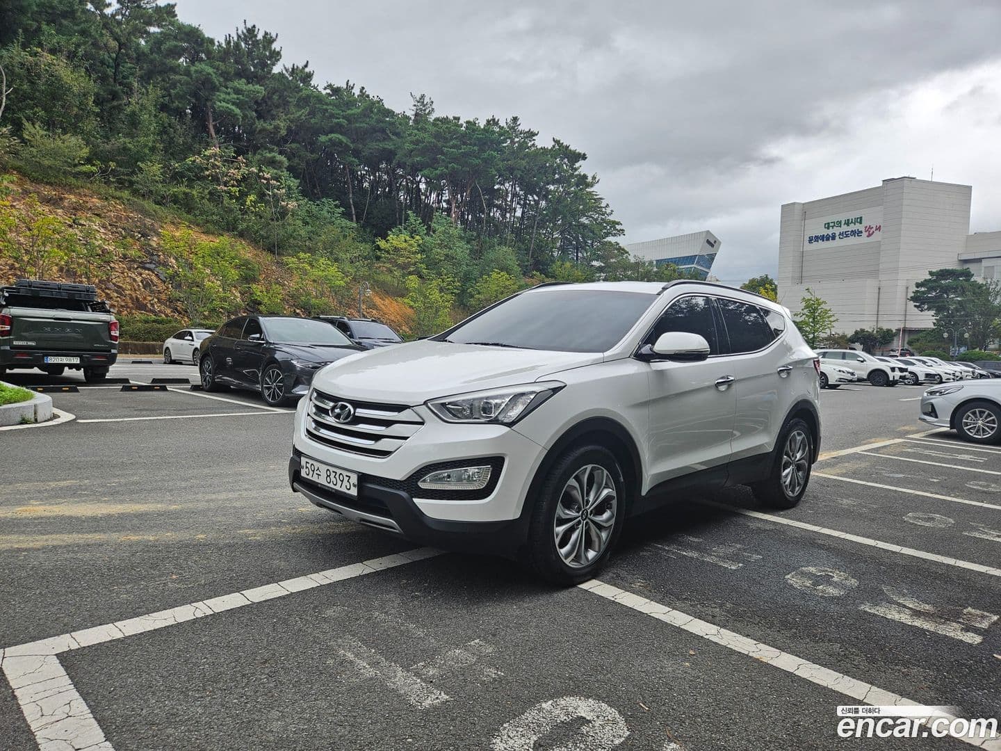 Main__Slider__Photo:Santafe Hyundai 2014.8-0