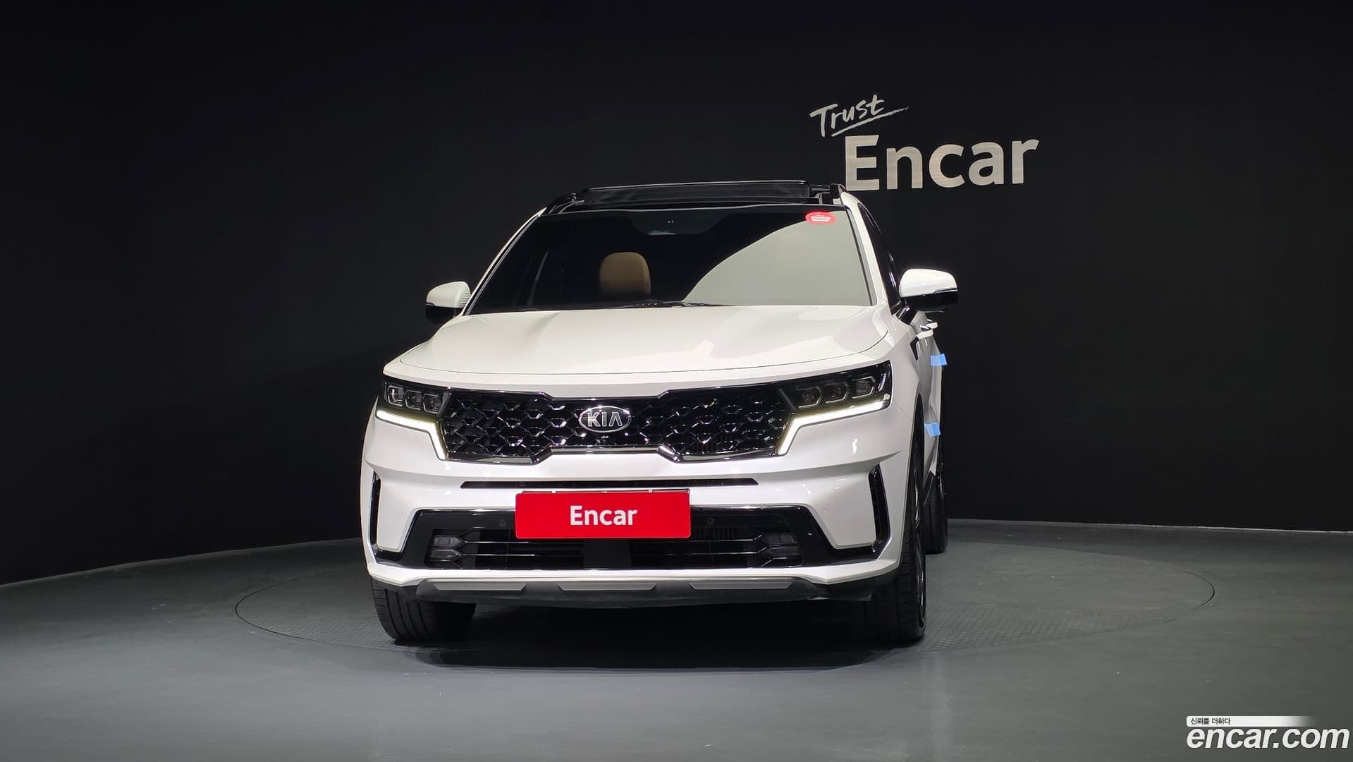 Main__Slider__Photo:Sorento Kia 2021.2-2