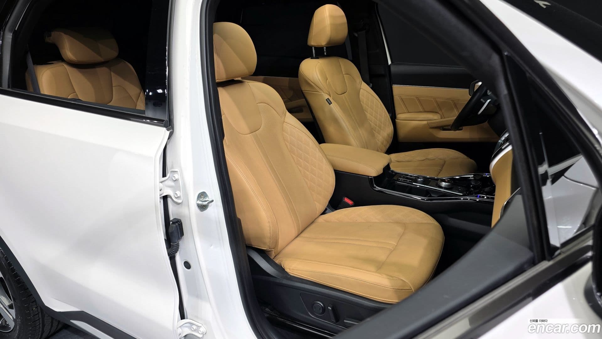 Main__Slider__Photo:Sorento Kia 2021.2-11