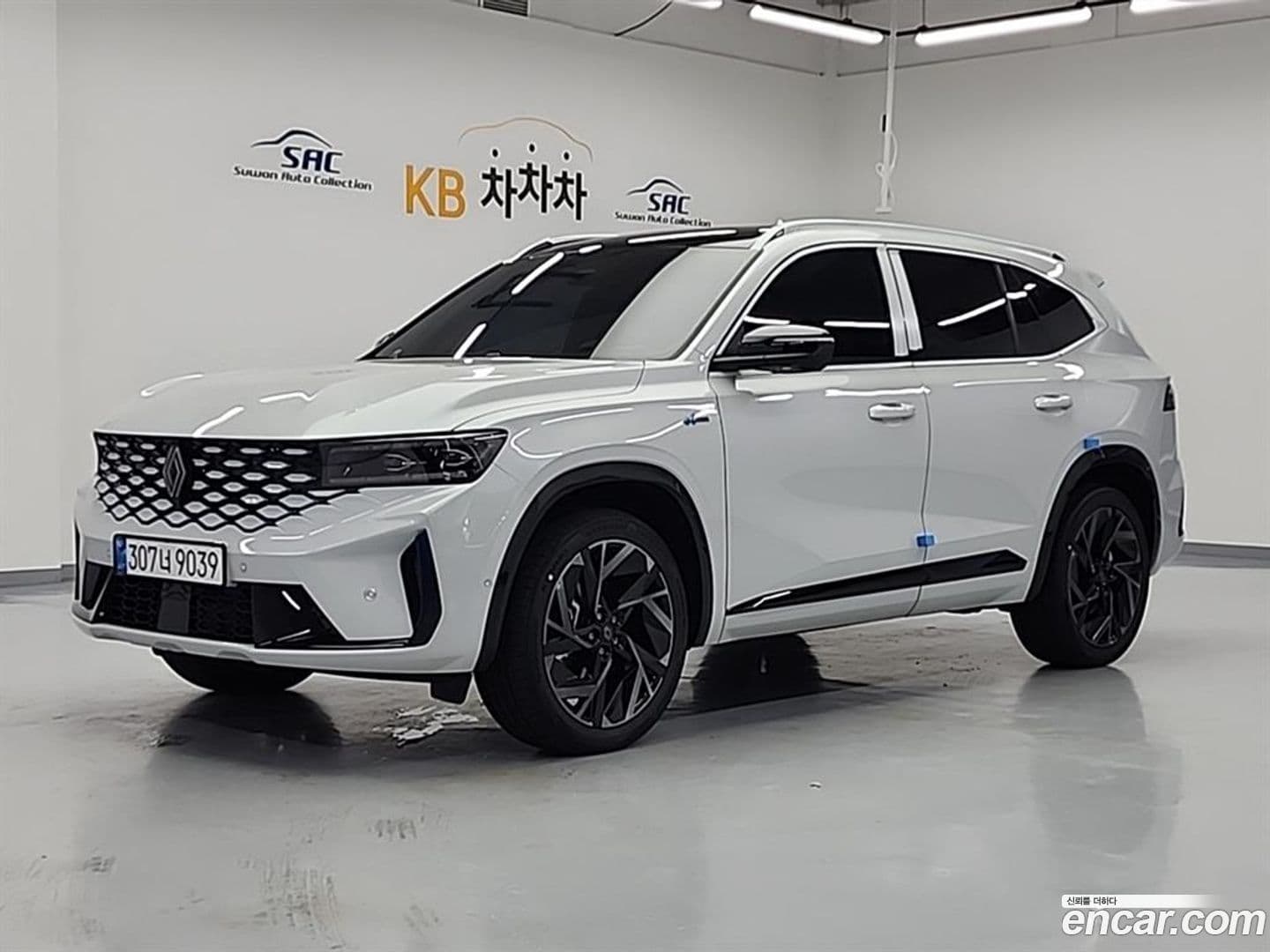 Main__Slider__Photo:Grand Koleos Renault Korea 2025.9-0