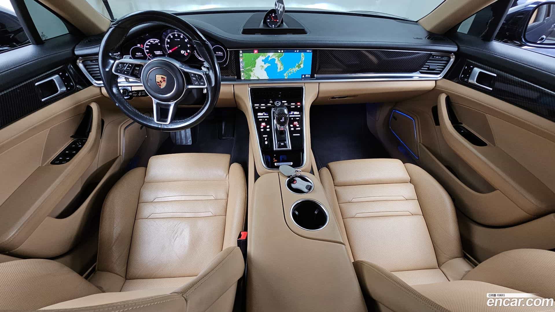 Panamera Porsche 2018.11-INNER-007