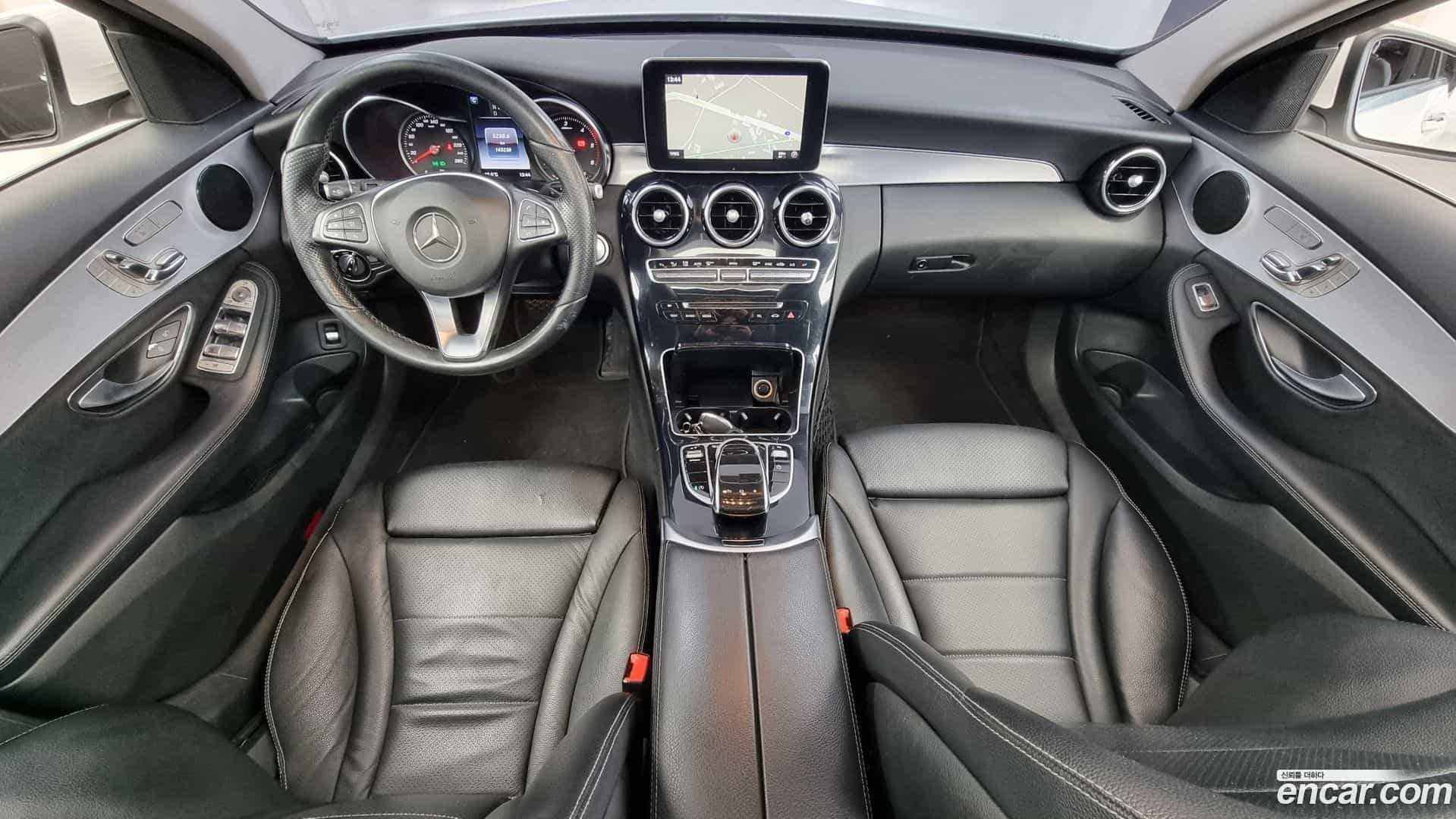 C-Class Mercedes-Benz 2016.4-INNER-007