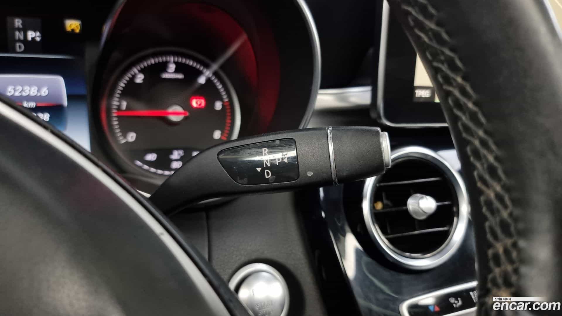 C-Class Mercedes-Benz 2016.4-INNER-009