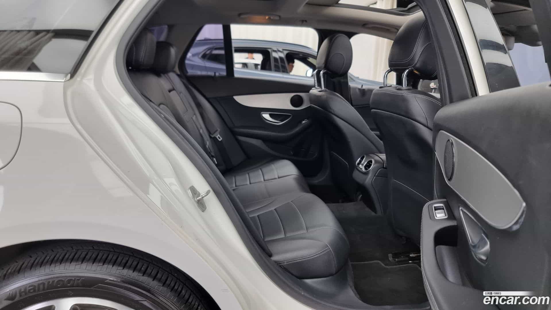 C-Class Mercedes-Benz 2016.4-OPTION-016