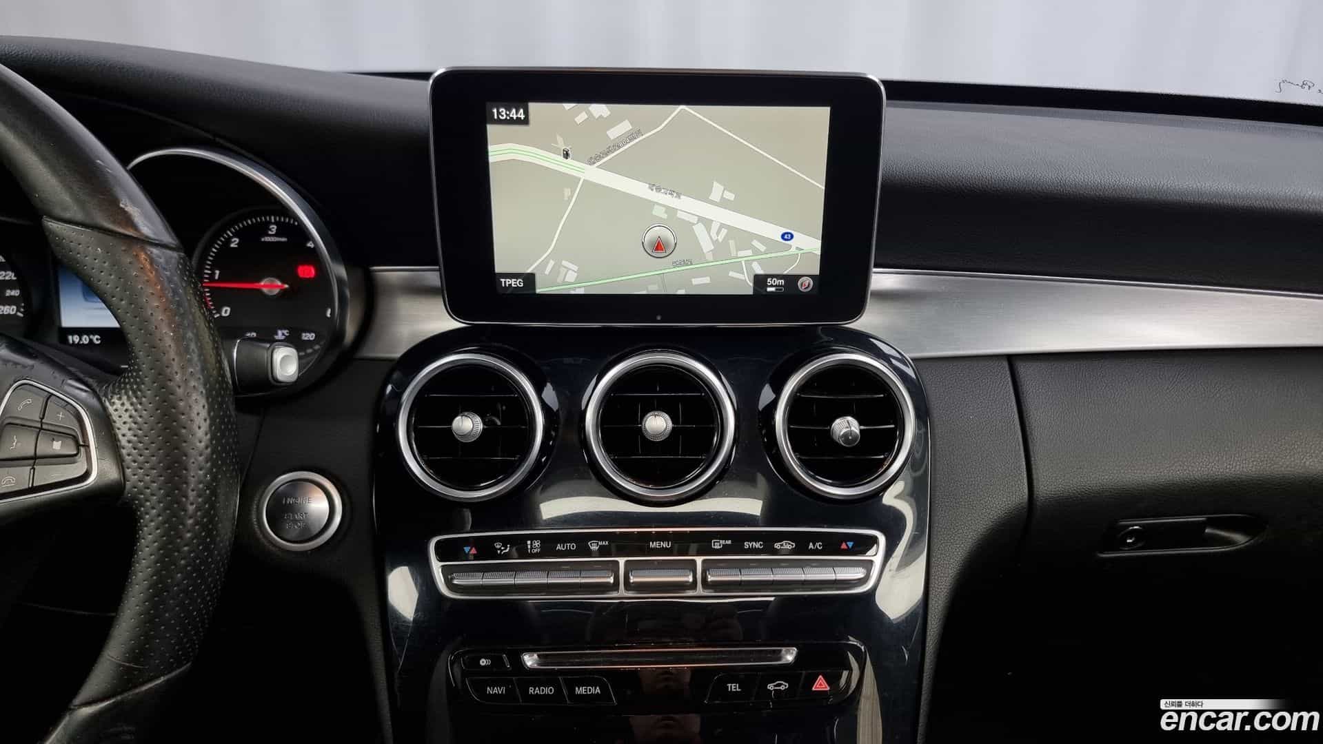 C-Class Mercedes-Benz 2016.4-OPTION-018
