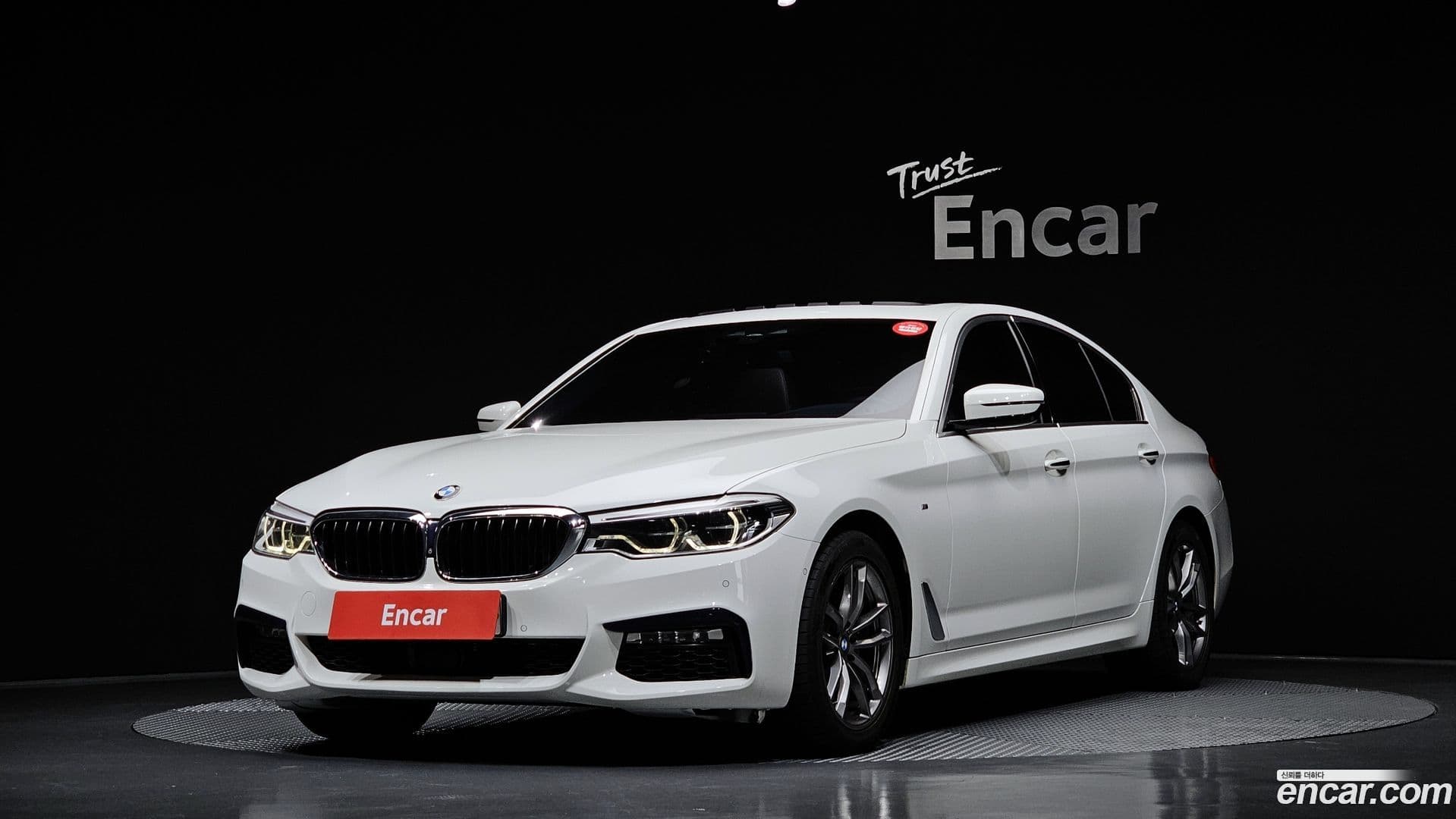 Main__Slider__Photo:5-Series BMW 2017.11-0