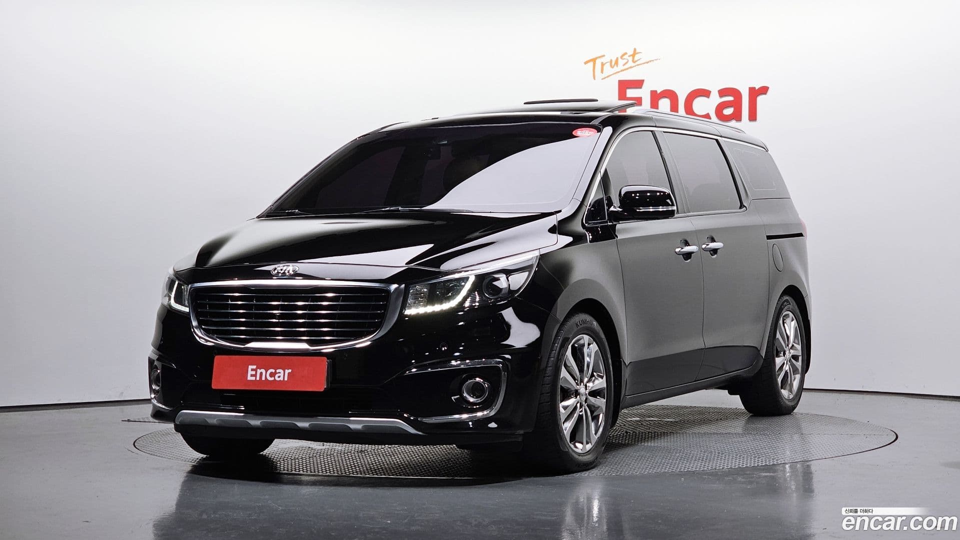Main__Slider__Photo:Canival Kia 2018.0-0