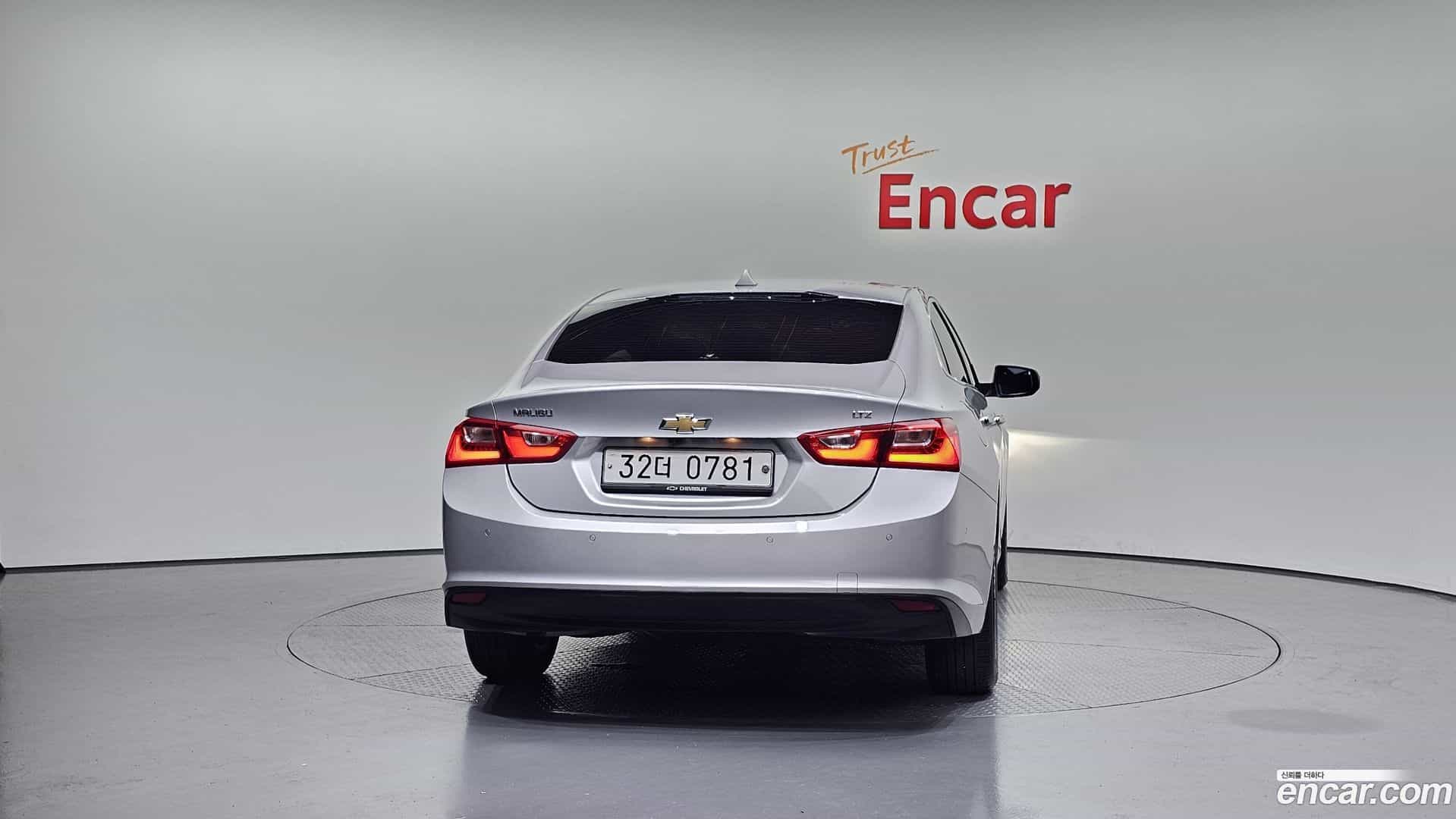 Malibu Chevrolet 2016.5-OUTER-004