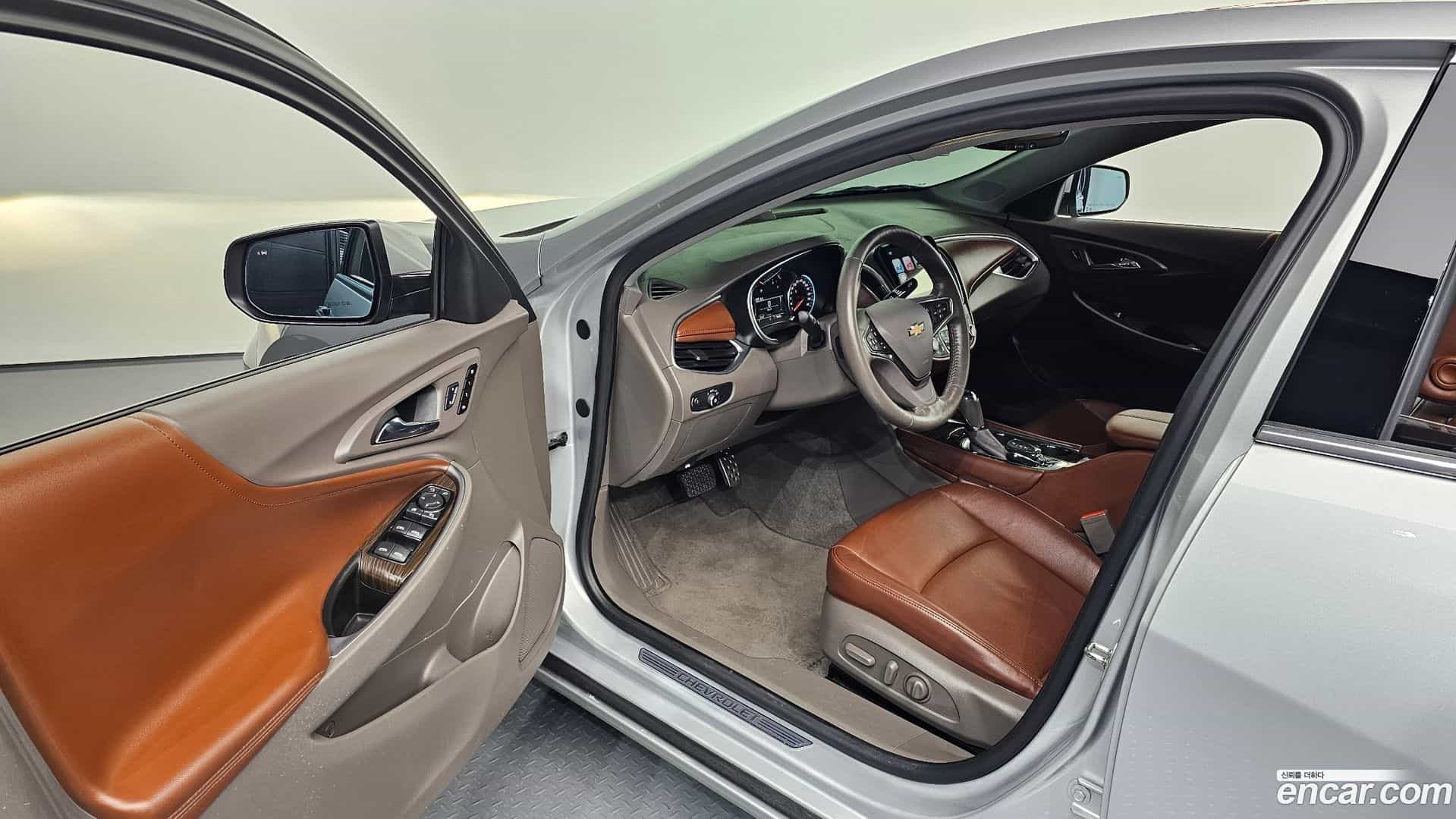 Malibu Chevrolet 2016.5-INNER-010