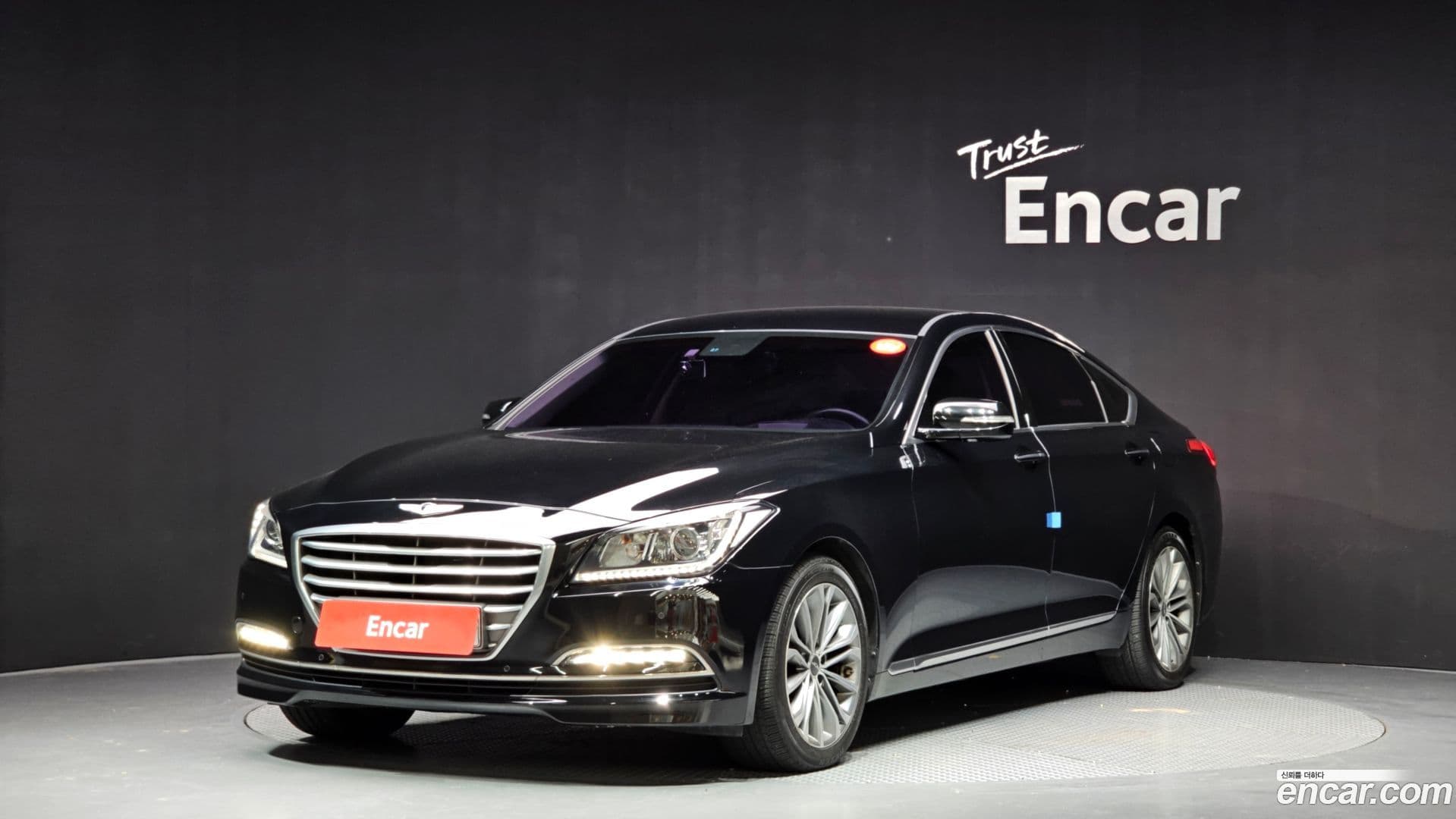 Main__Slider__Photo:Genesis Hyundai 2015.8-0