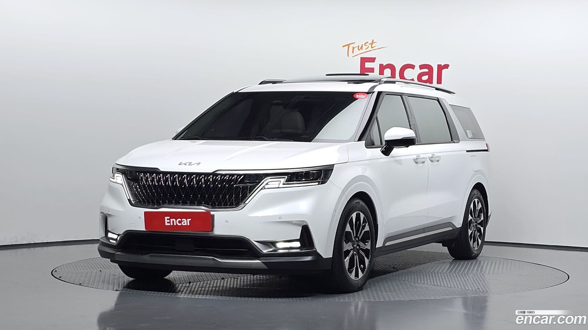 Main__Slider__Photo:Canival Kia 2021.8-0