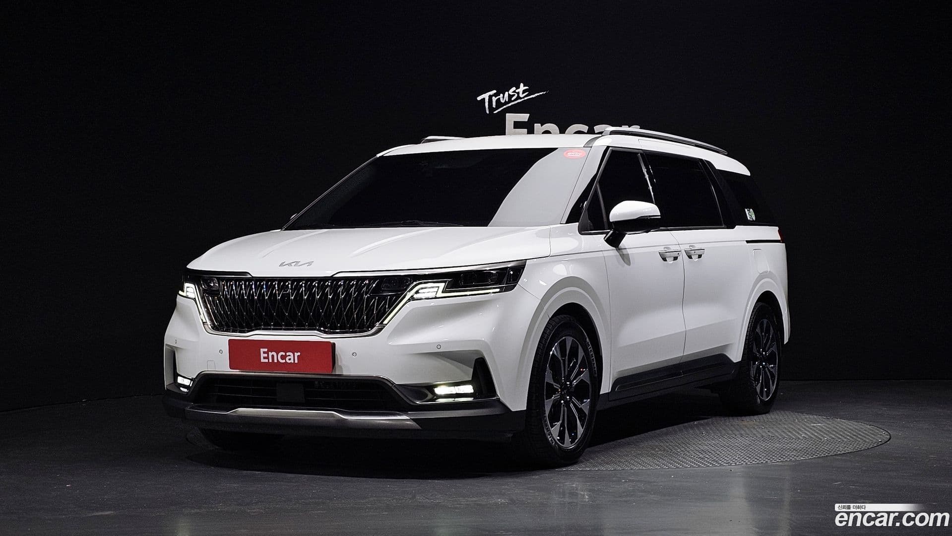 Main__Slider__Photo:Canival Kia 2021.6-0
