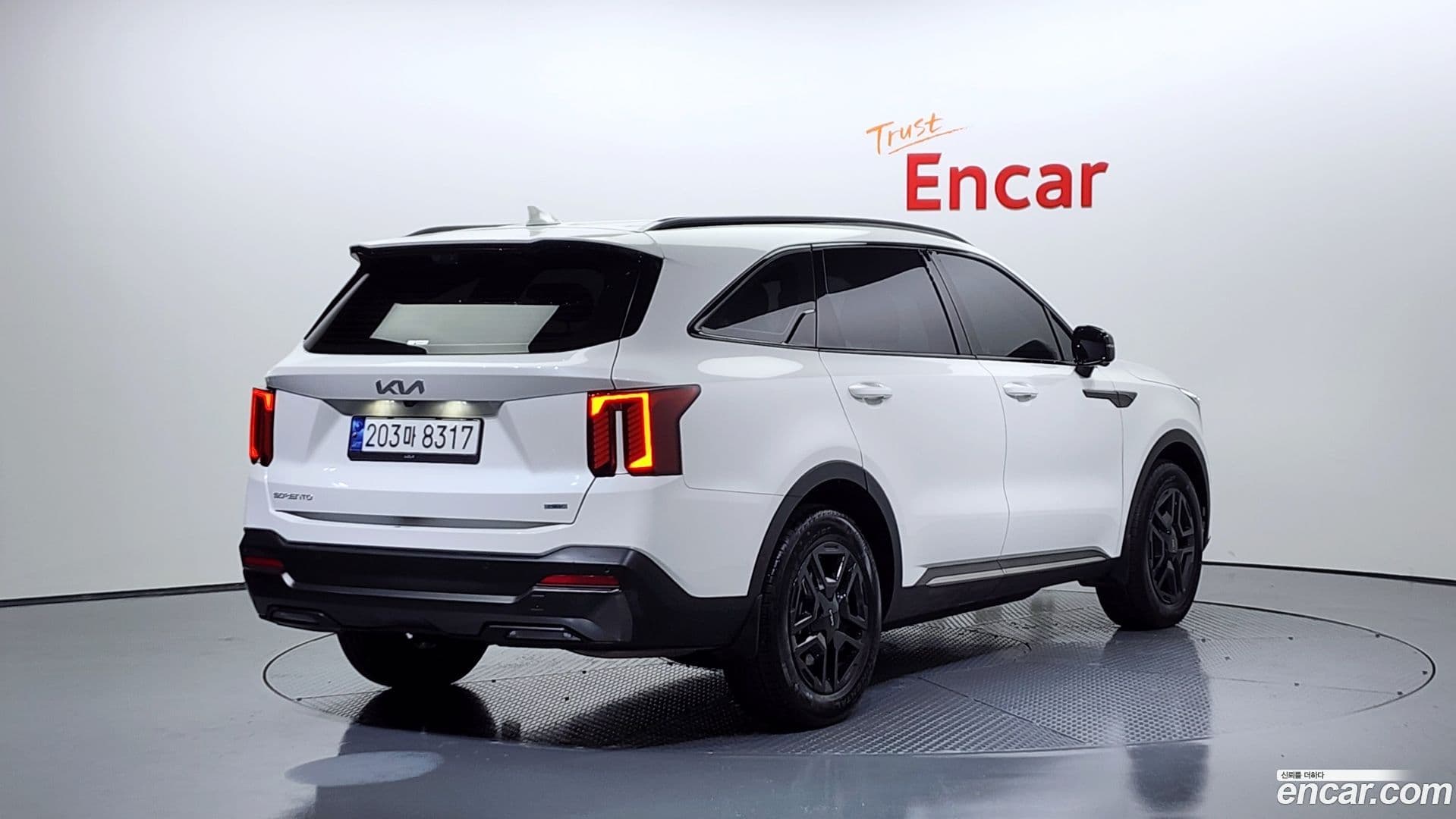 Main__Slider__Photo:Sorento Kia 2023.9-0