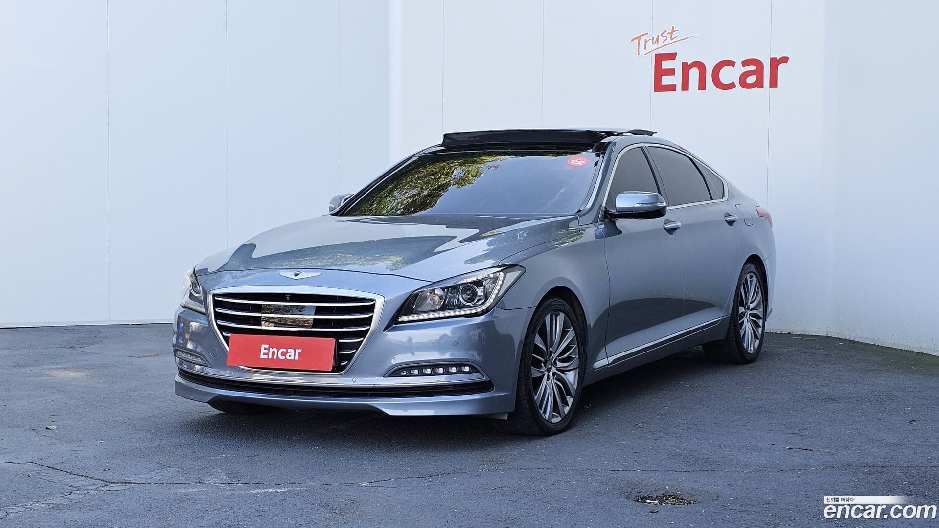 Main__Slider__Photo:Genesis Hyundai 2015.0-0