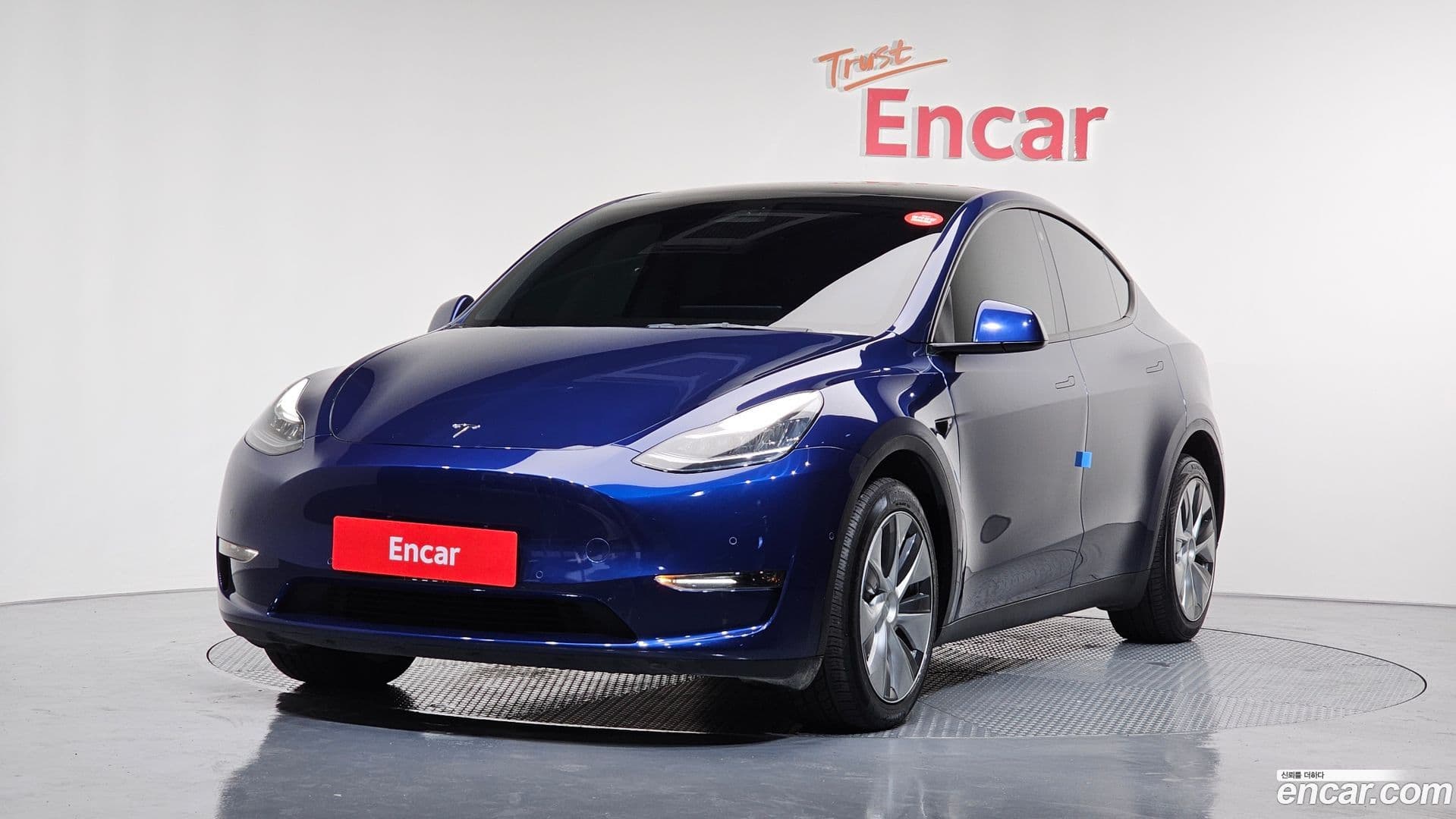 Main__Slider__Photo:Model Y Tesla 2022.5-0
