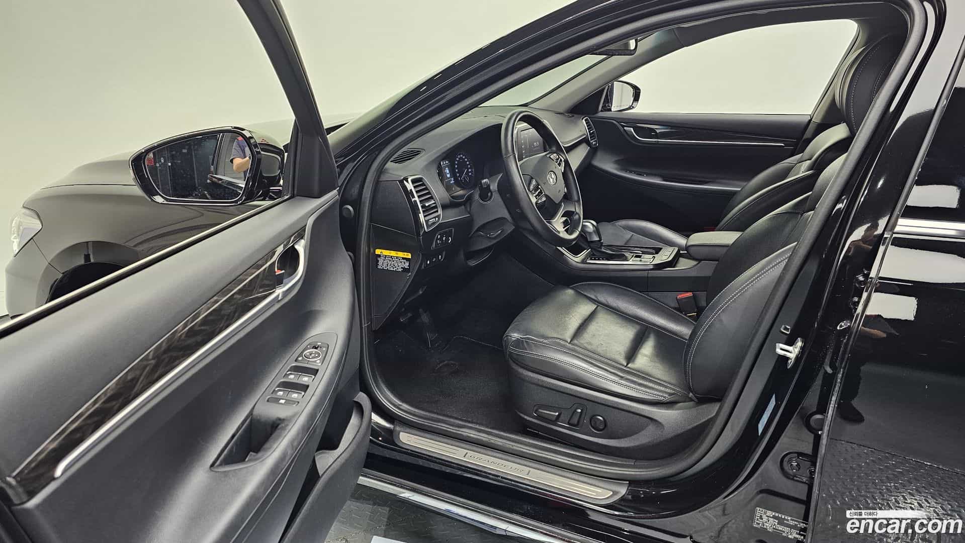 Grandeur Hyundai 2018.9-INNER-10