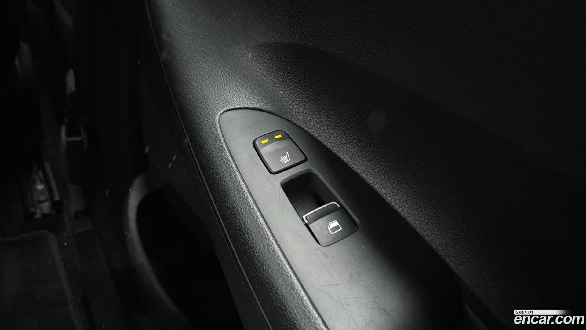 Grandeur Hyundai 2018.9-OPTION-23