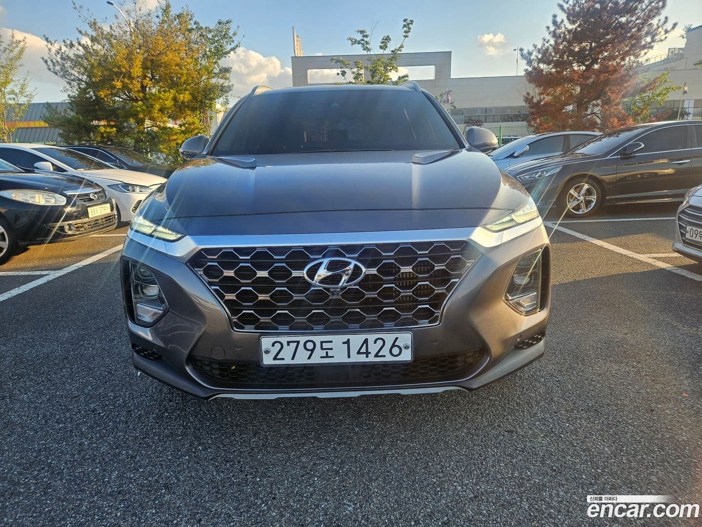 Main__Slider__Photo:Santafe Hyundai 2019.8-0