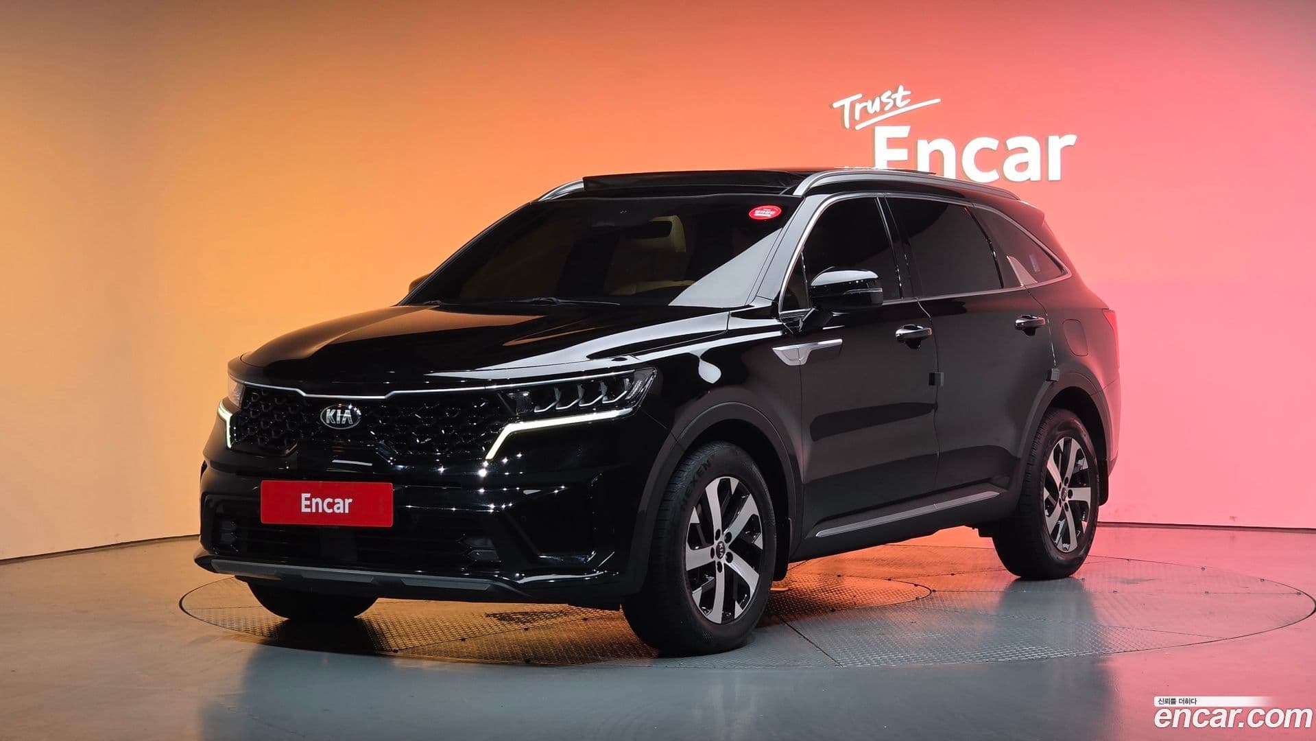 Main__Slider__Photo:Sorento Kia 2020.9-0