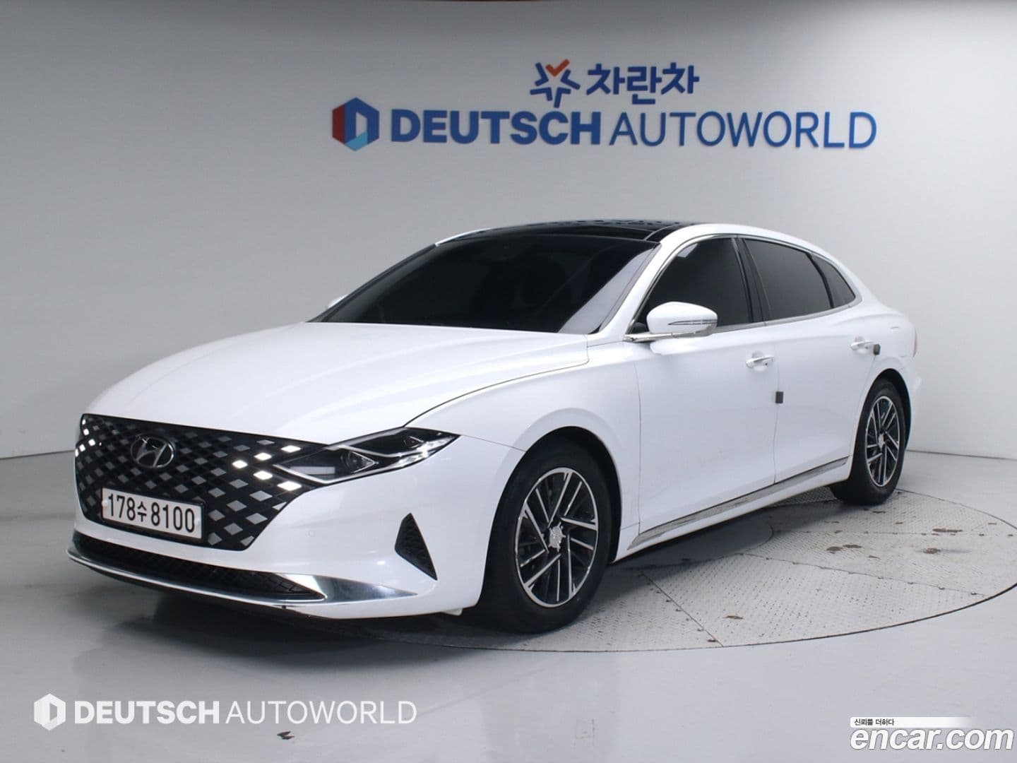 Main__Slider__Photo:Grandeur Hyundai 2019.11-0