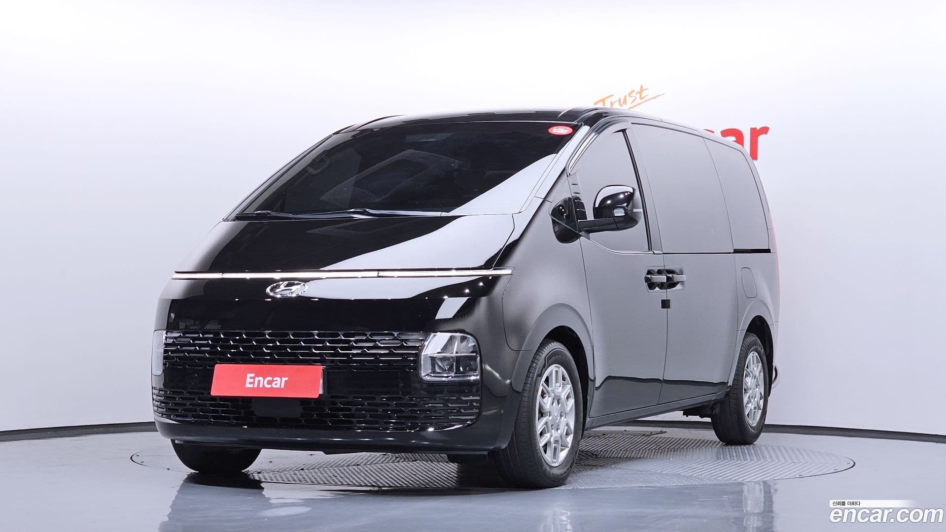 Main__Slider__Photo:Staria Hyundai 2024.1-0