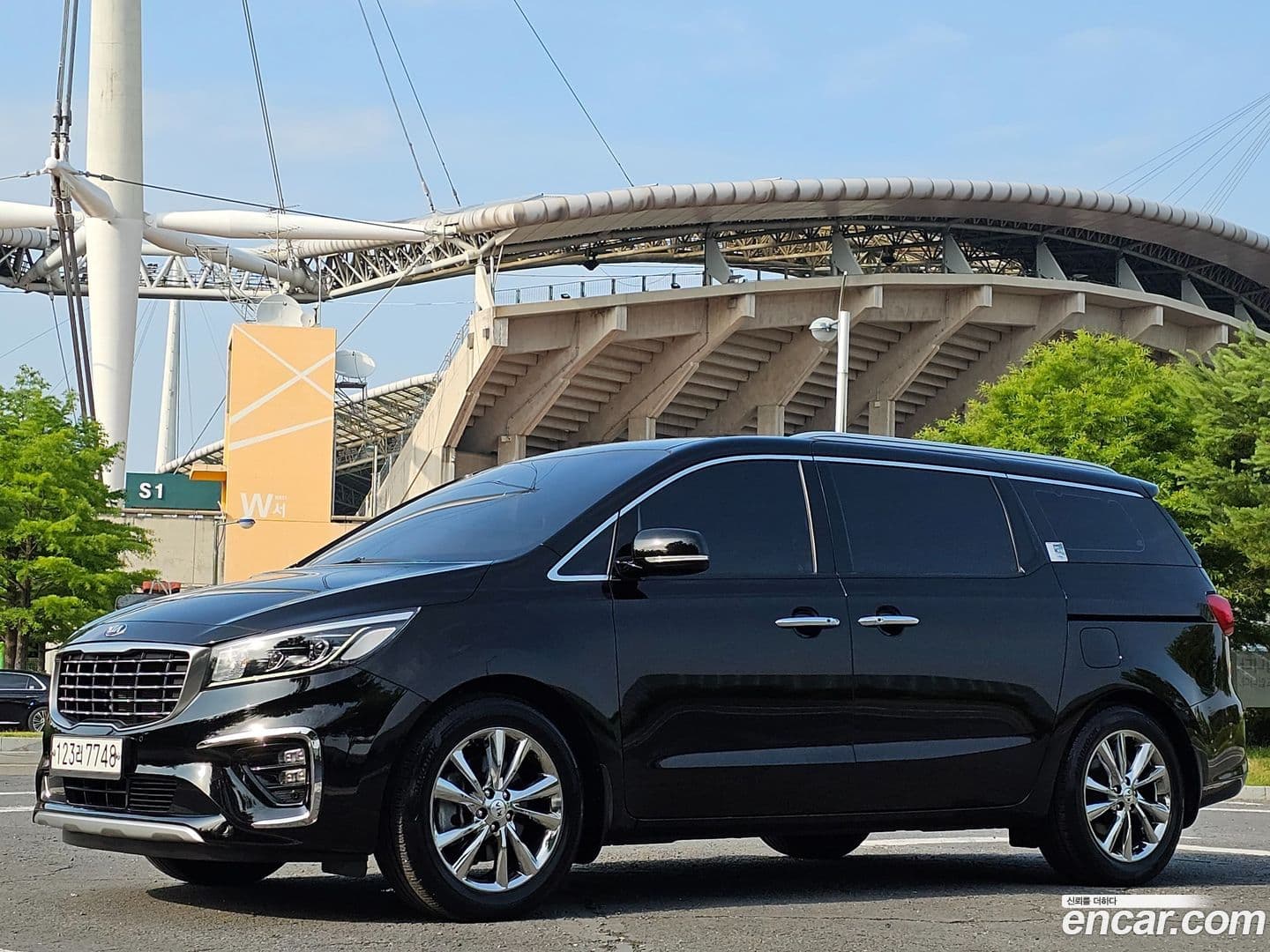 Main__Slider__Photo:Canival Kia 2020.3-0