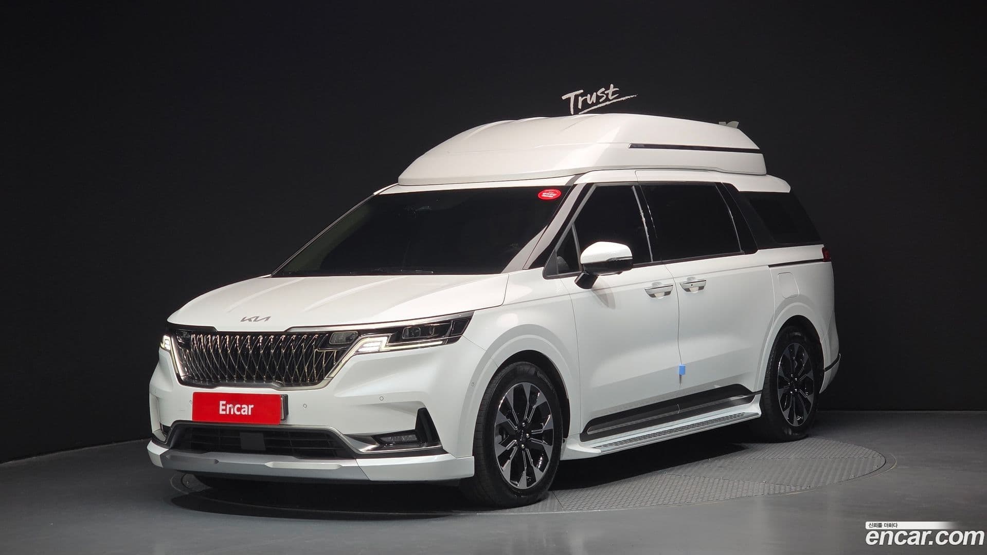 Main__Slider__Photo:Canival Kia 2022.3-0