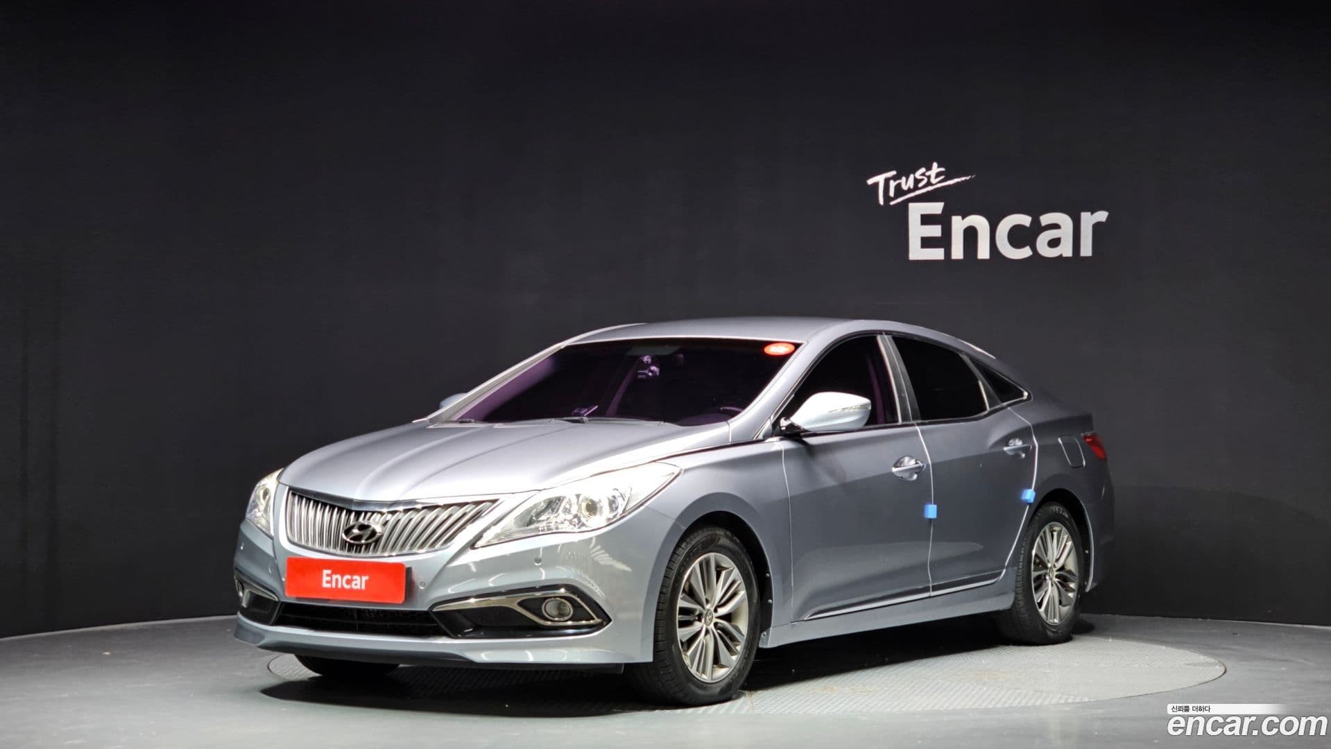 Main__Slider__Photo:Grandeur Hyundai 2015.0-0