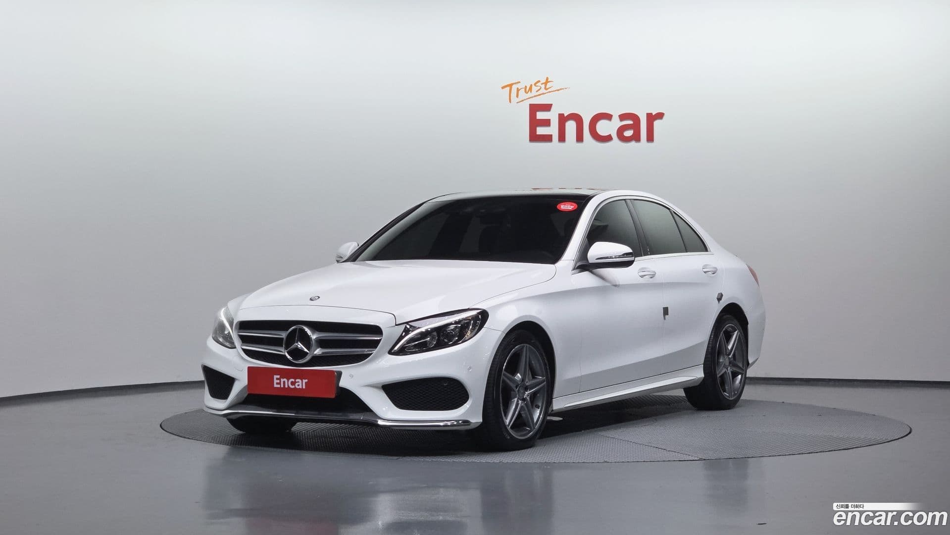 Main__Slider__Photo:C-Class Mercedes-Benz 2017.5-0