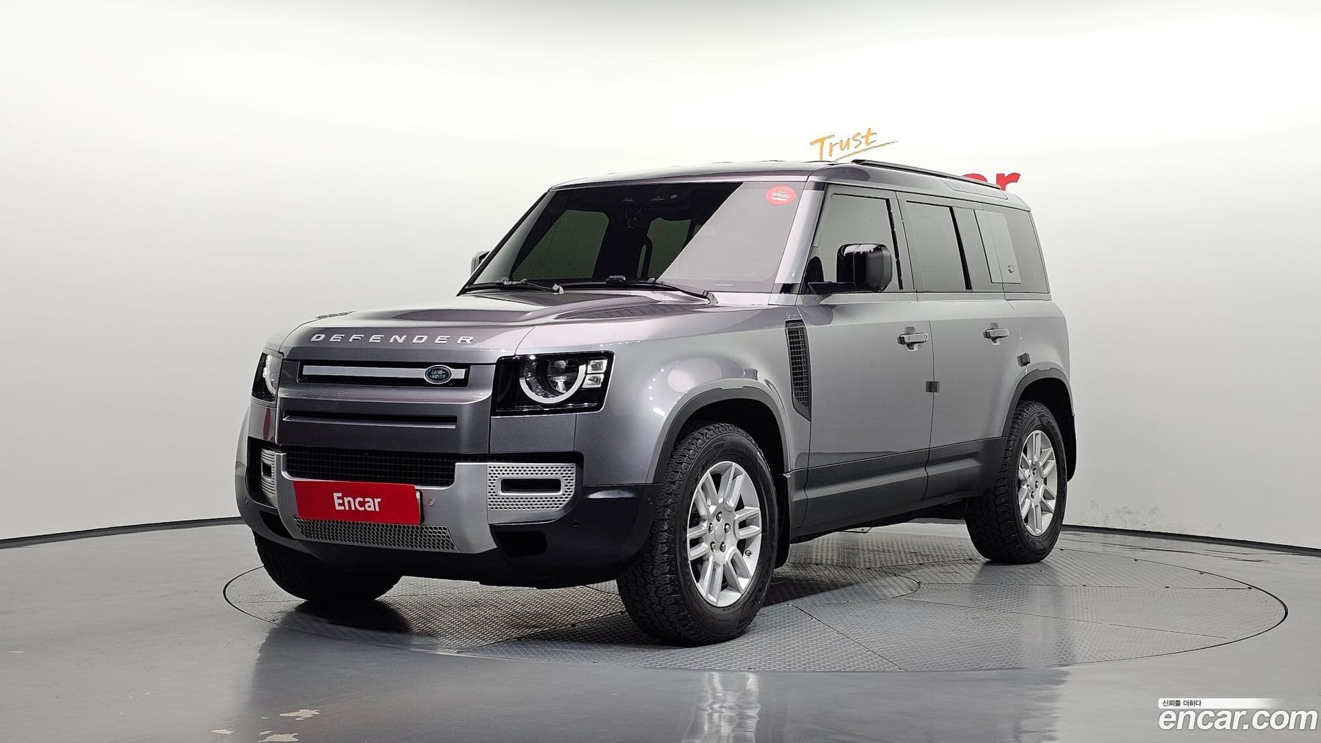 Main__Slider__Photo:Defender Land Rover 2020.8-0