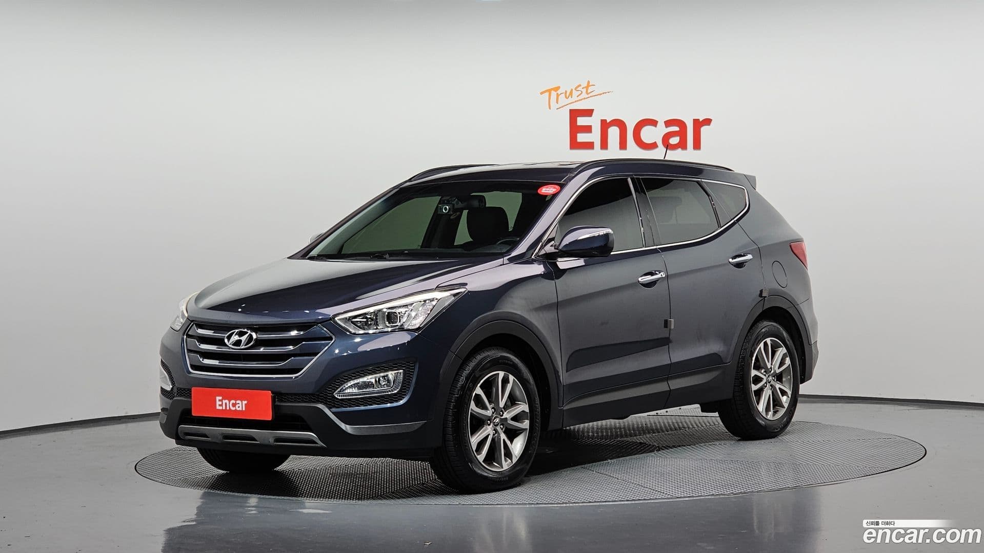 Main__Slider__Photo:Santafe Hyundai 2013.0-0