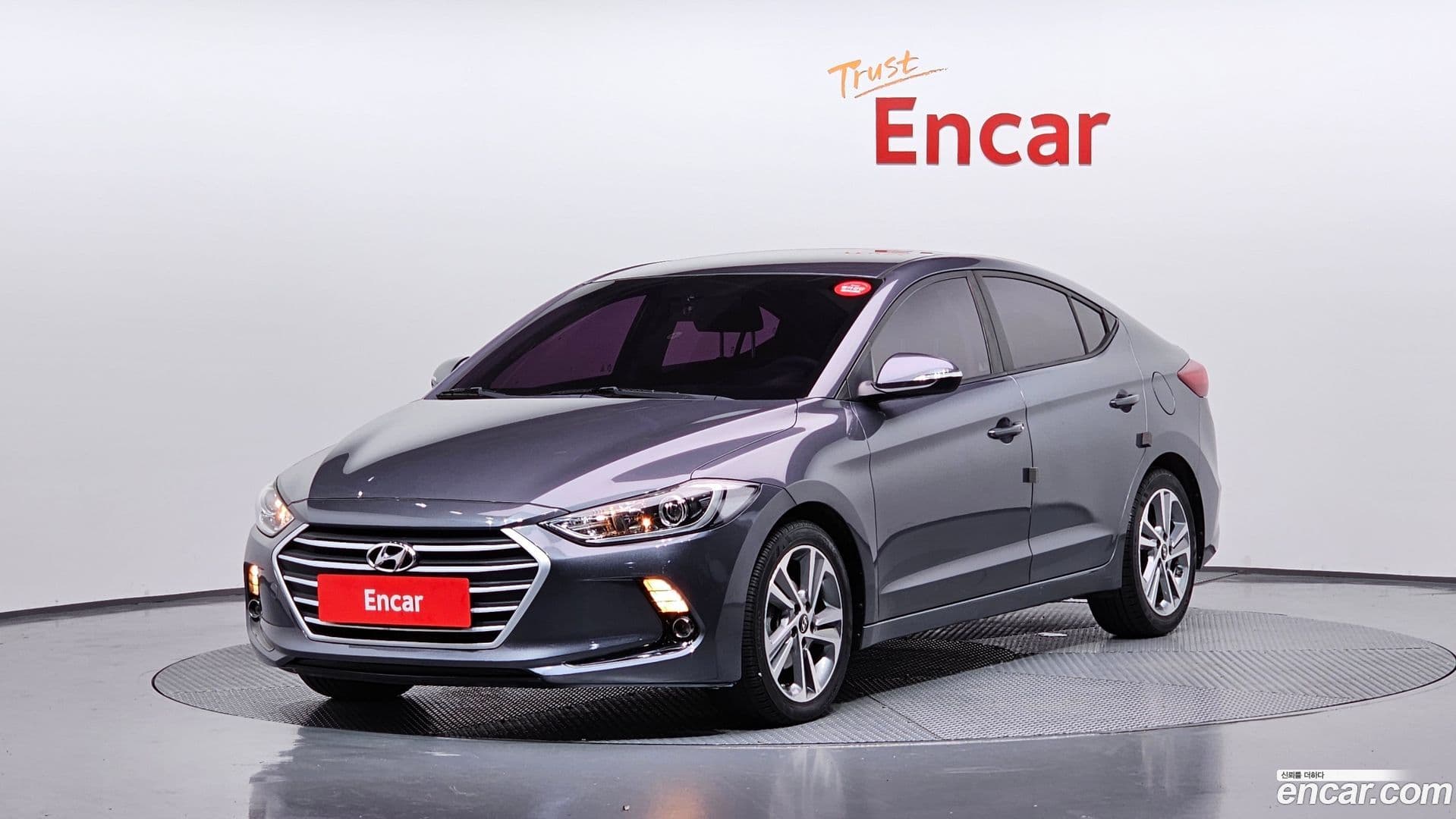 Main__Slider__Photo:AVANTE Hyundai 2017.3-0