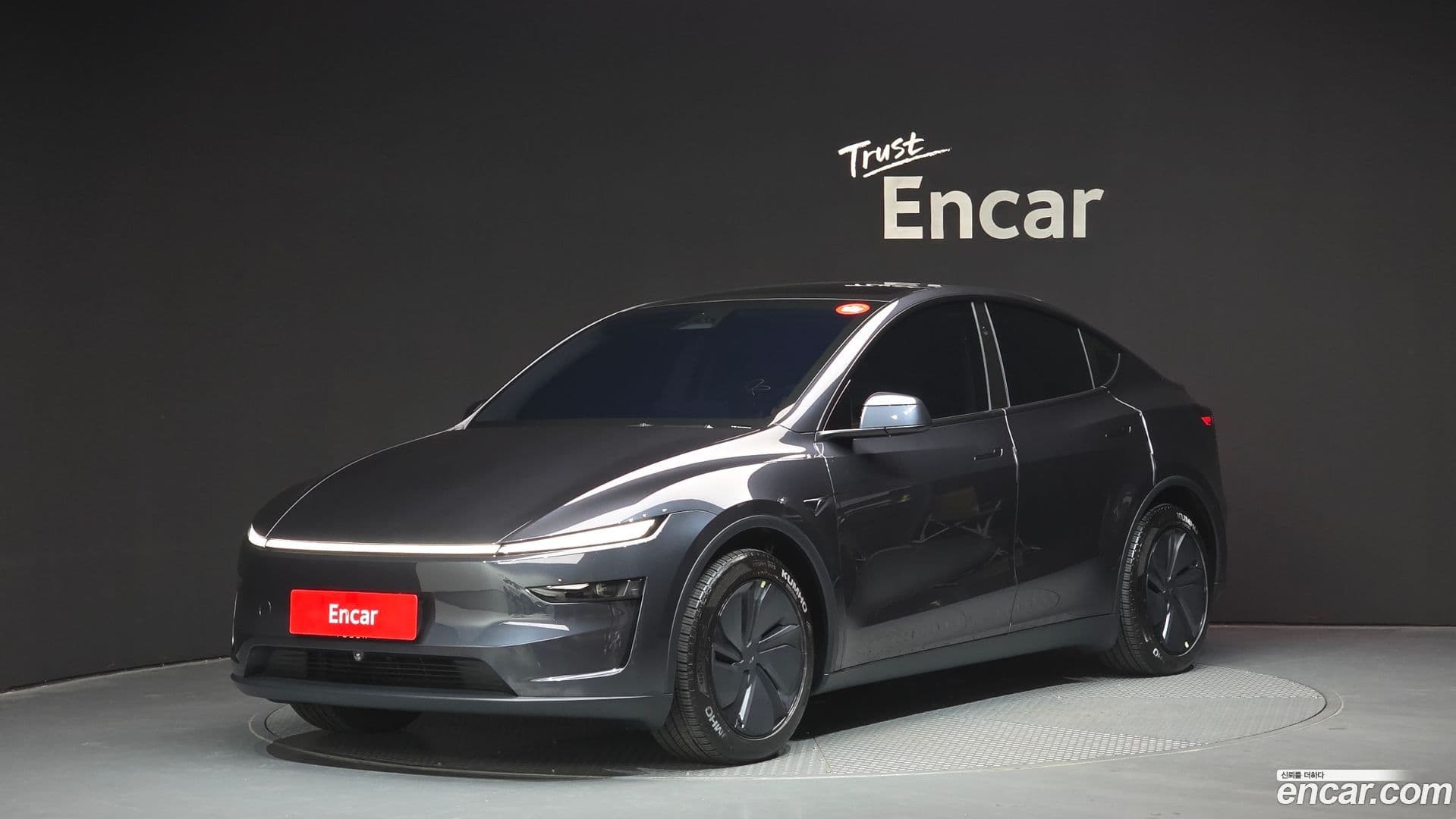 Main__Slider__Photo:Model Y Tesla 2025.5-0