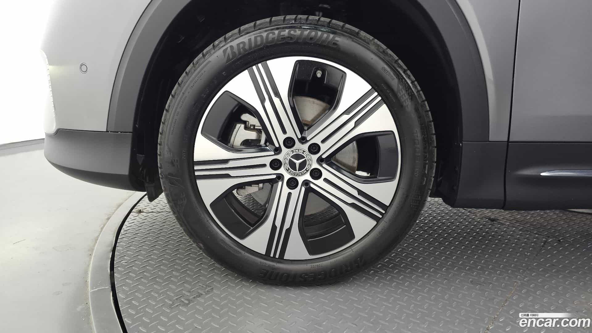 EQB Mercedes-Benz 2024.9-OUTER-005