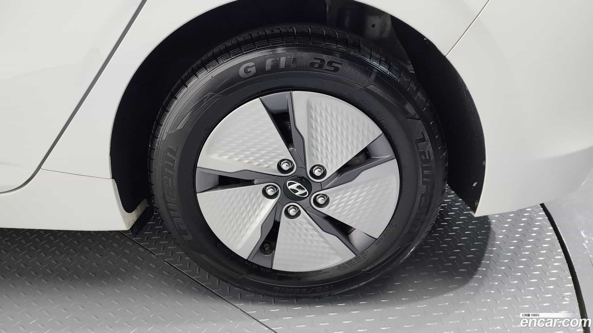 Ioniq Hyundai 2019.9-OUTER-005
