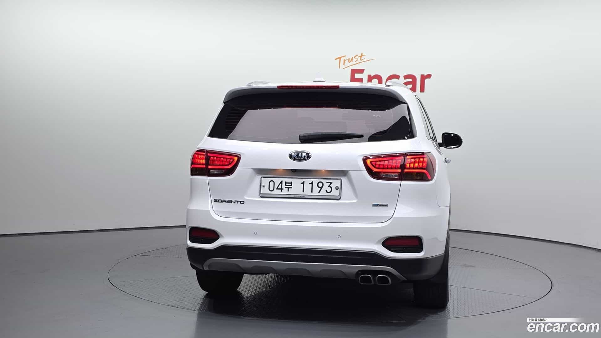 Sorento Kia 2018.1-OUTER-004
