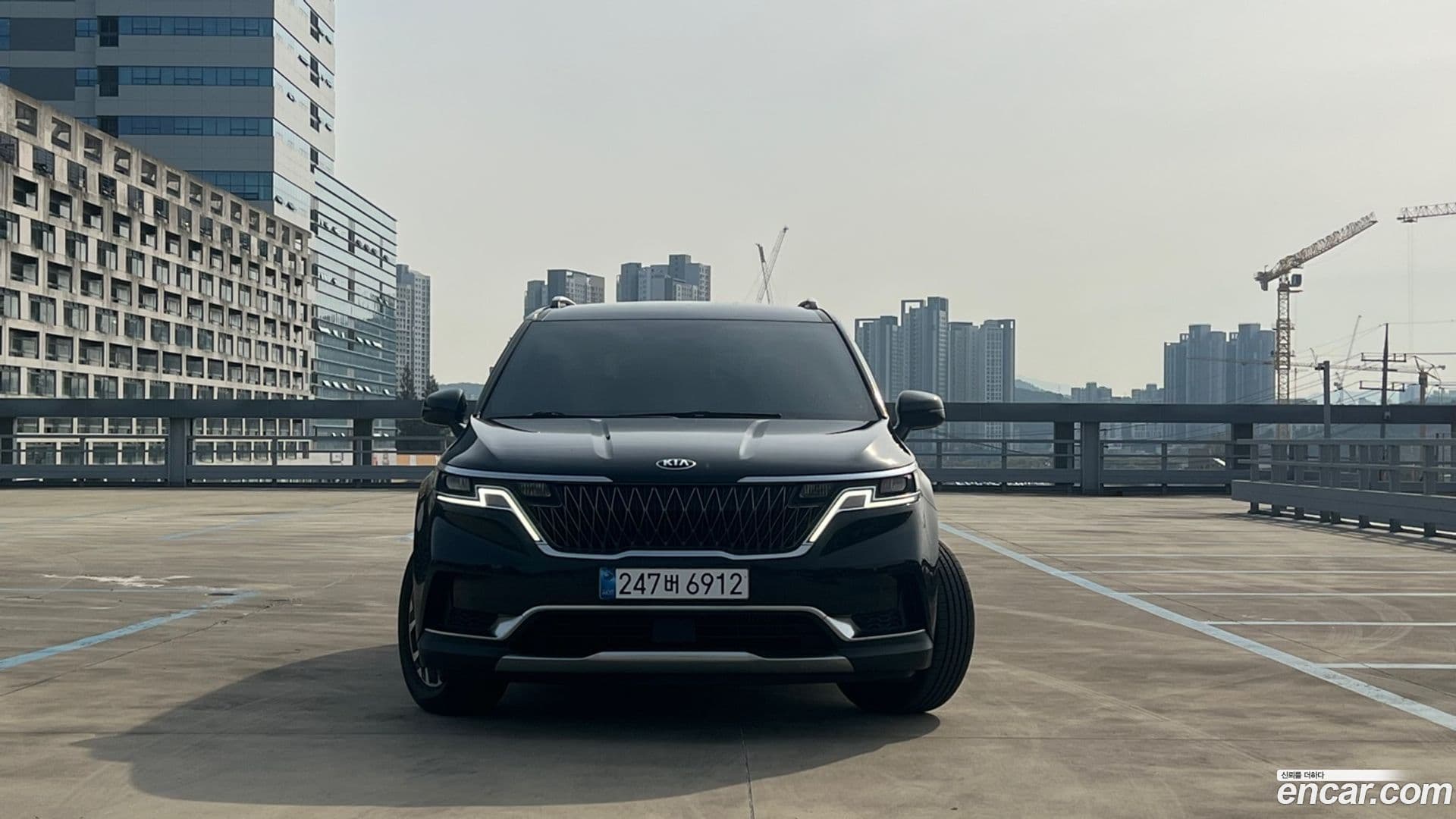 Main__Slider__Photo:Canival Kia 2020.8-0