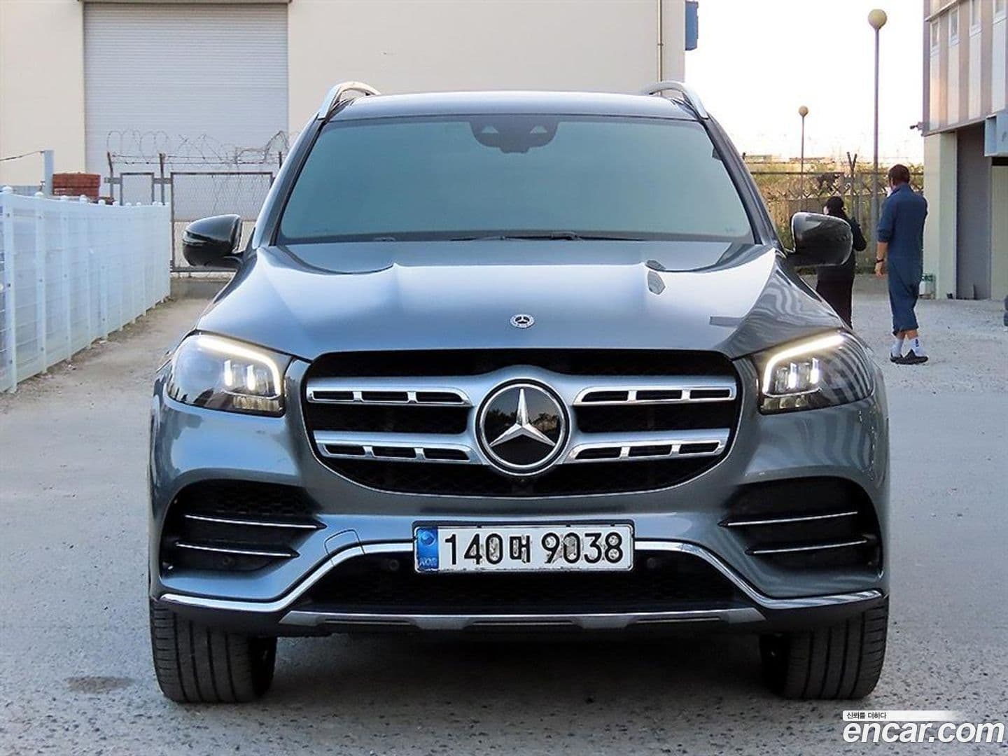 Main__Slider__Photo:GLS-Class Mercedes-Benz 2020.10-0