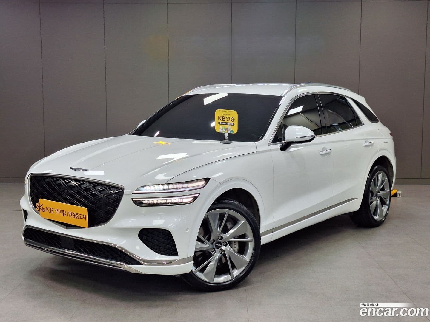 Main__Slider__Photo:GV70 Genesis 2024.7-0