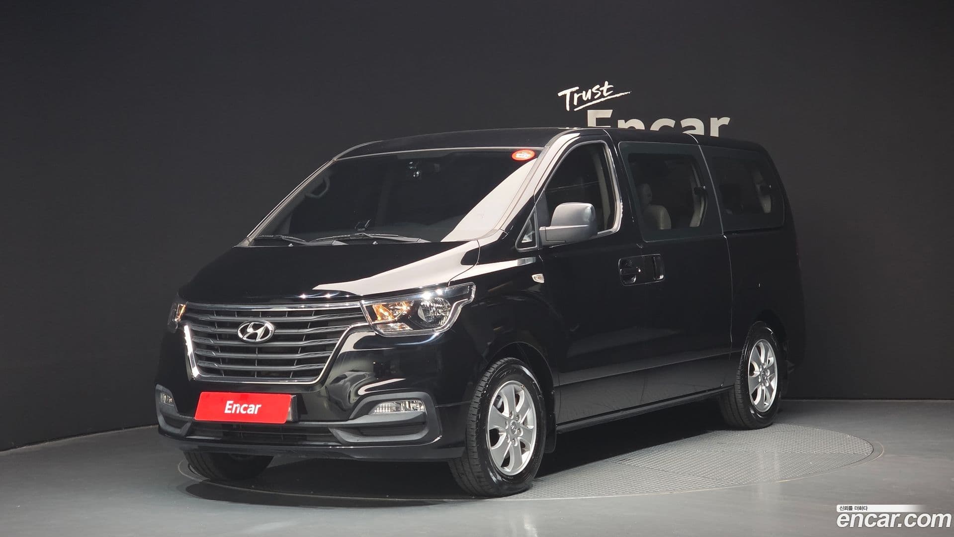 Main__Slider__Photo:Starex Hyundai 2018.8-0