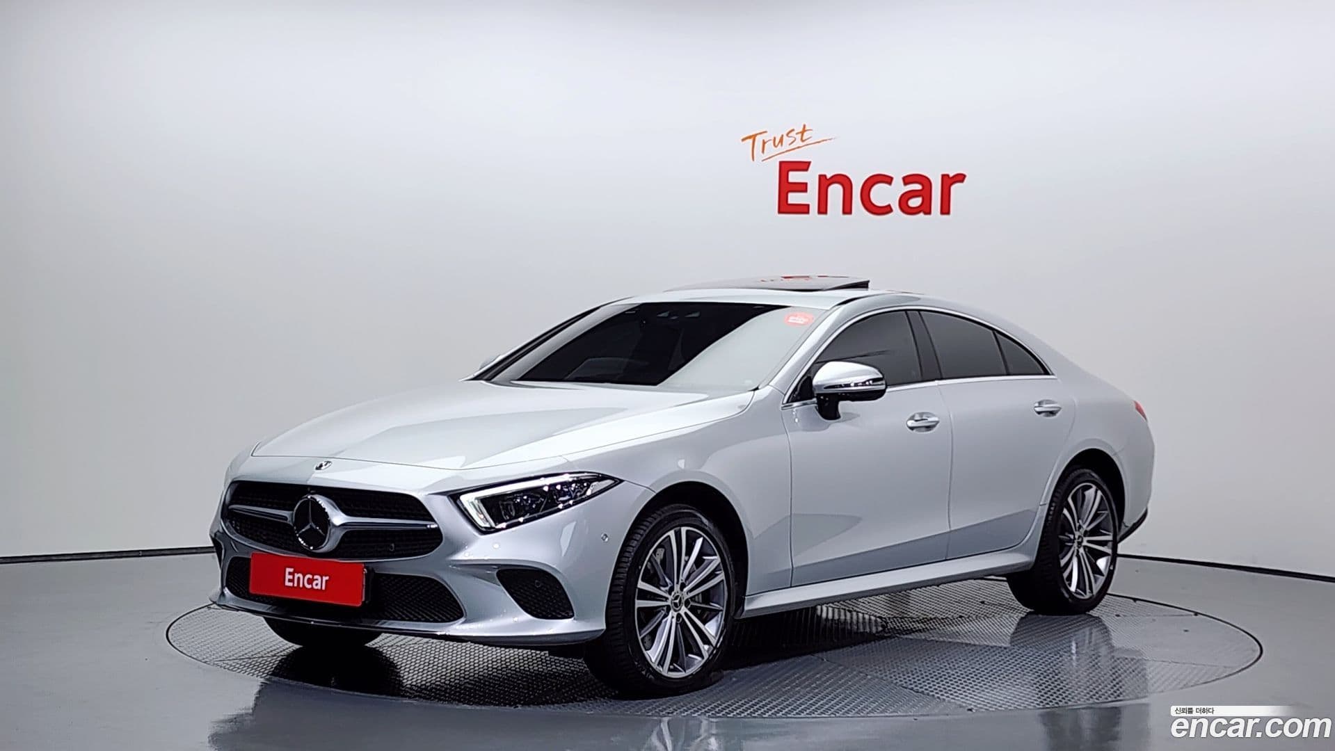 Main__Slider__Photo:CLS-Class Mercedes-Benz 2019.6-0