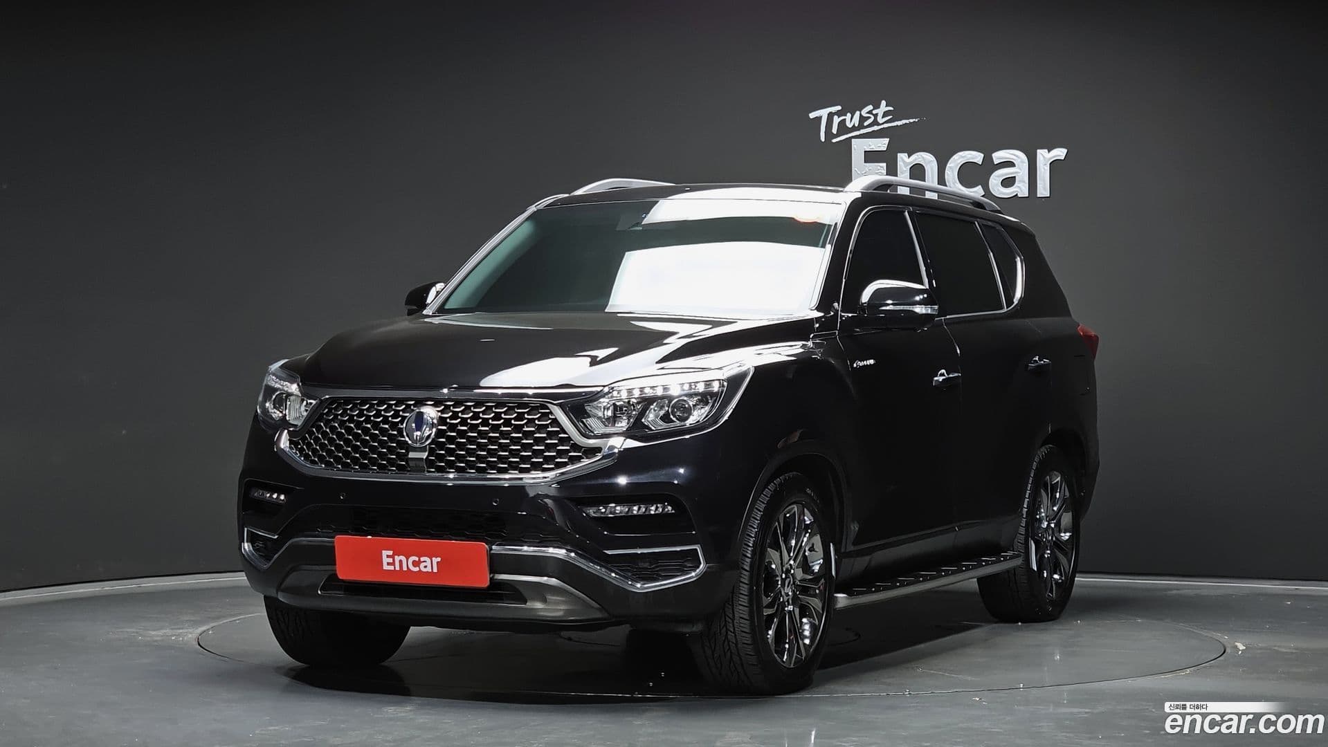 Main__Slider__Photo:Rexton KG Mobility 2020.6-0