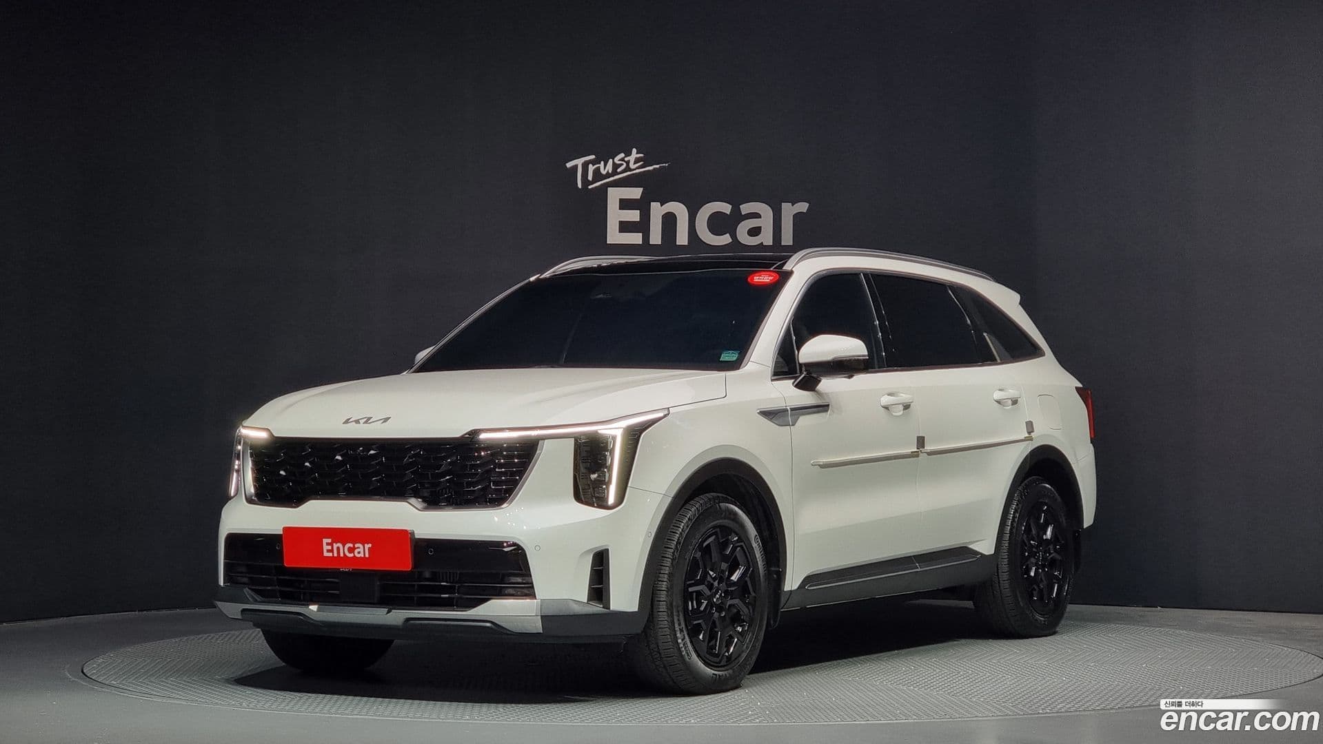 Main__Slider__Photo:Sorento Kia 2023.9-0