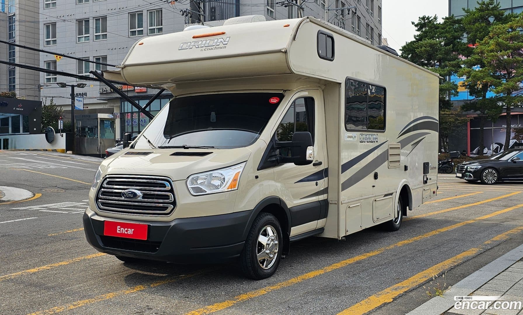 Main__Slider__Photo:Transit Ford 2017.9-0