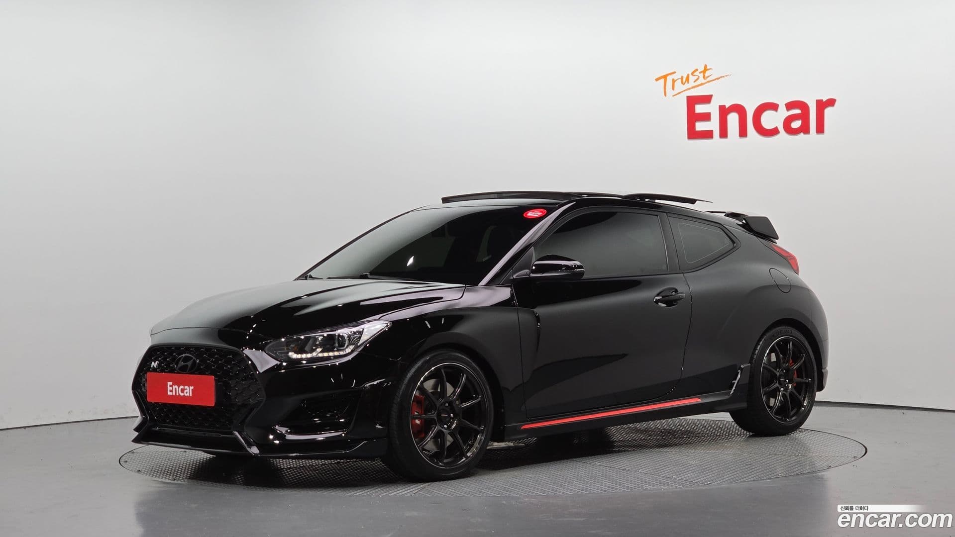 Main__Slider__Photo:Veloster Hyundai 2020.3-0